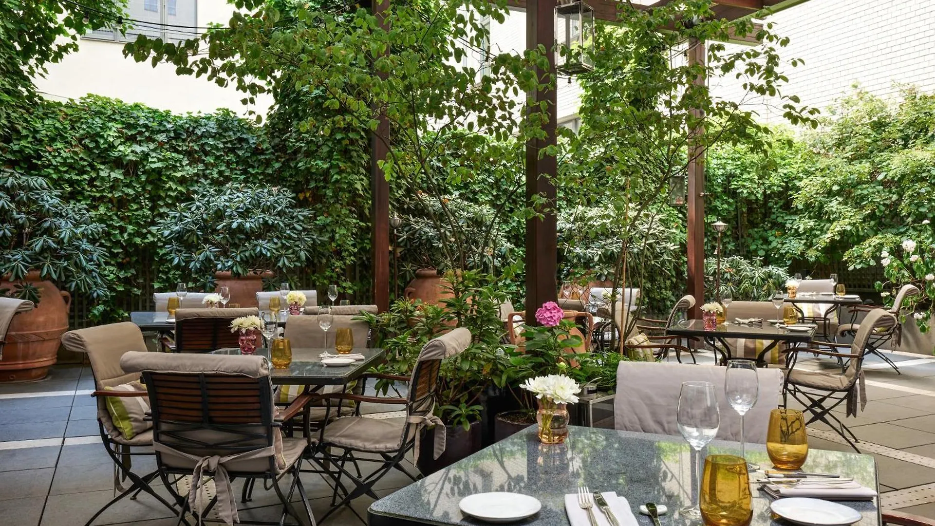 Rocco Forte Hotel De Rome Берлин
